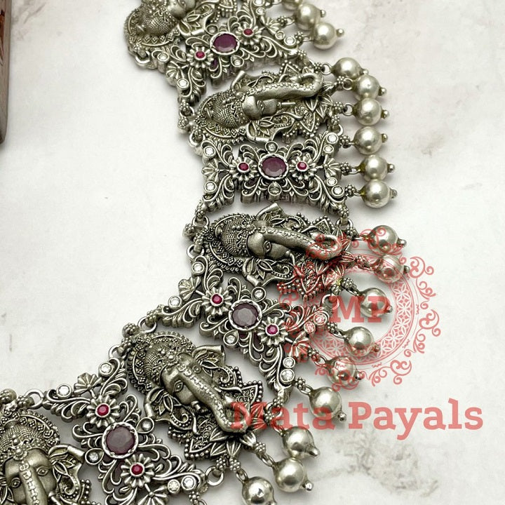 Aristocratic Gajanand Exquisite Necklace