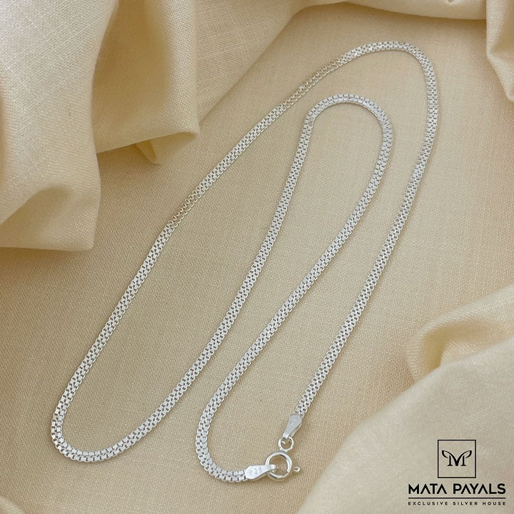 Dazzling Plain Neckchain