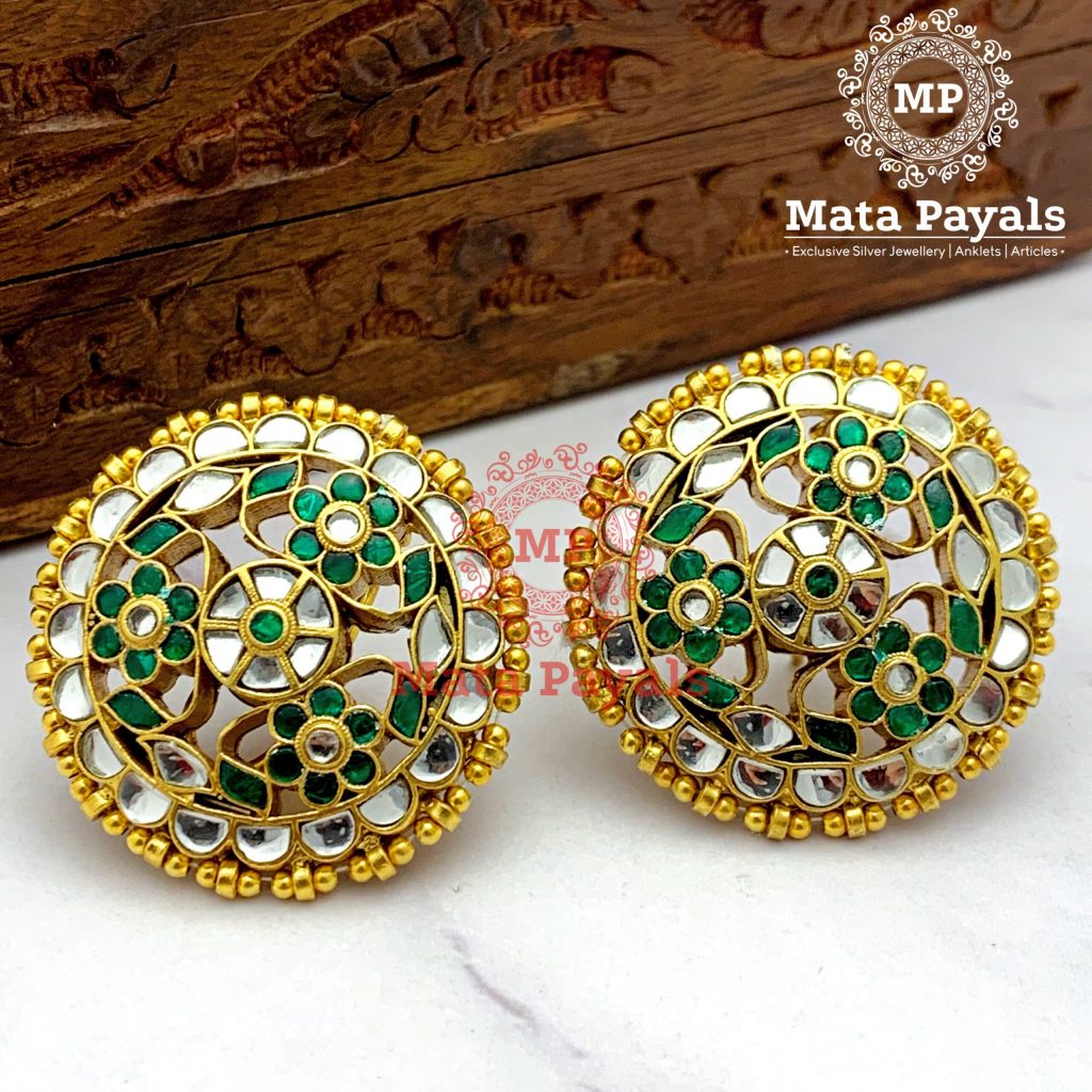 Gleaming Green Kundan Stud