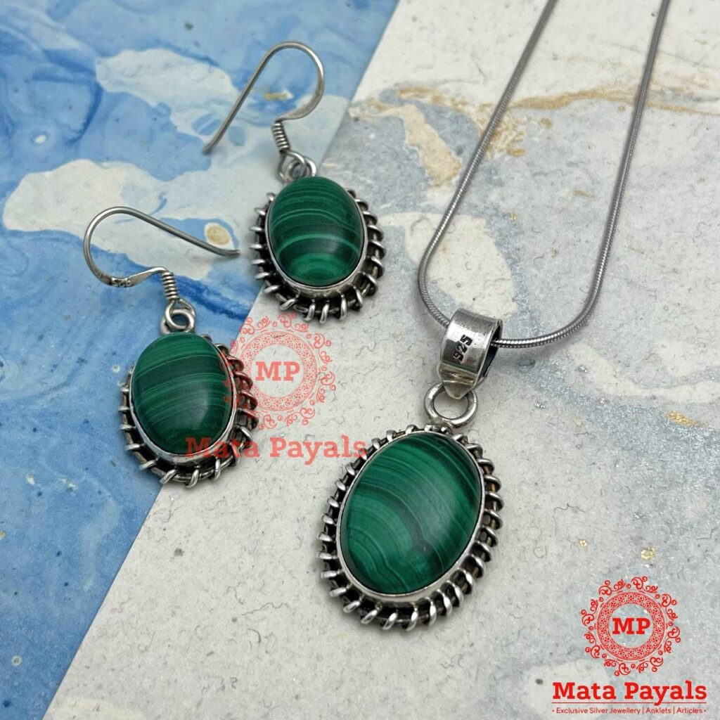 Swirly Jade Oxidised Pendant Set