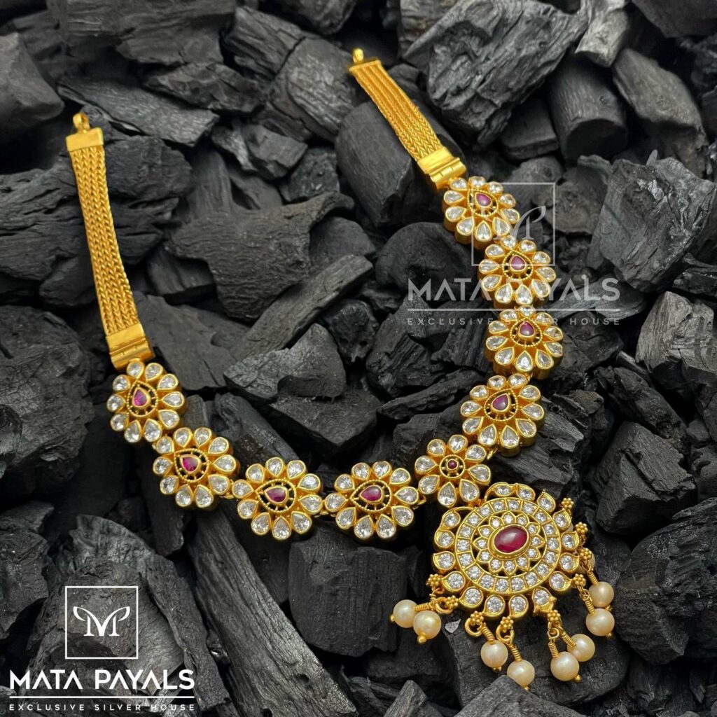 Impressive Floral Gold Plated Necklace