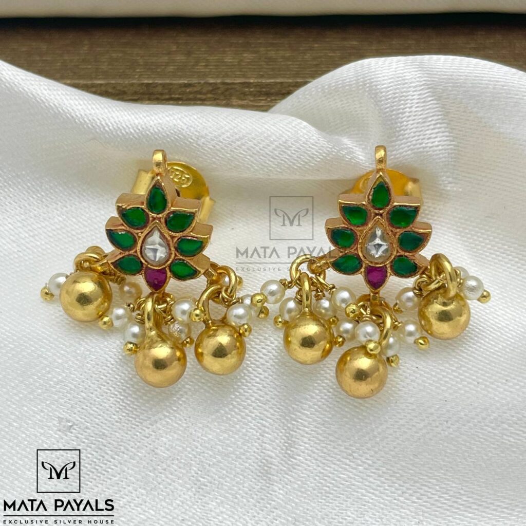 Kundan Tiny Gold Plated Stud