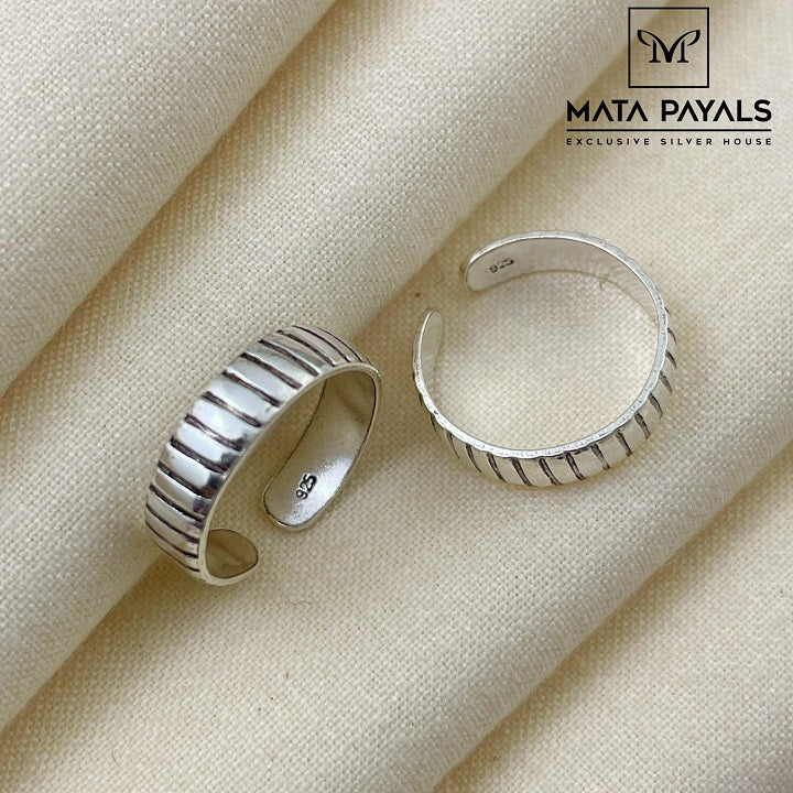 Parallel Stripes Toe Rings