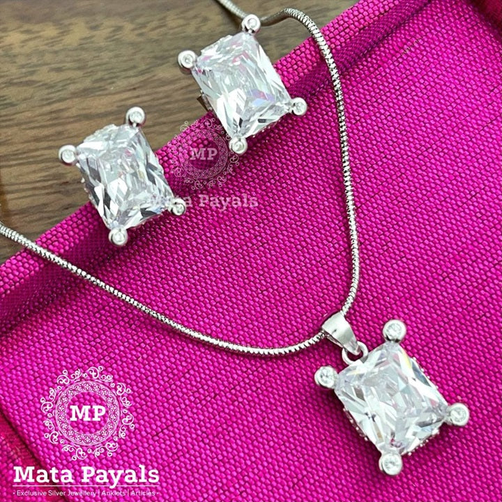 Rectangular Zircon Silver Pendant Set