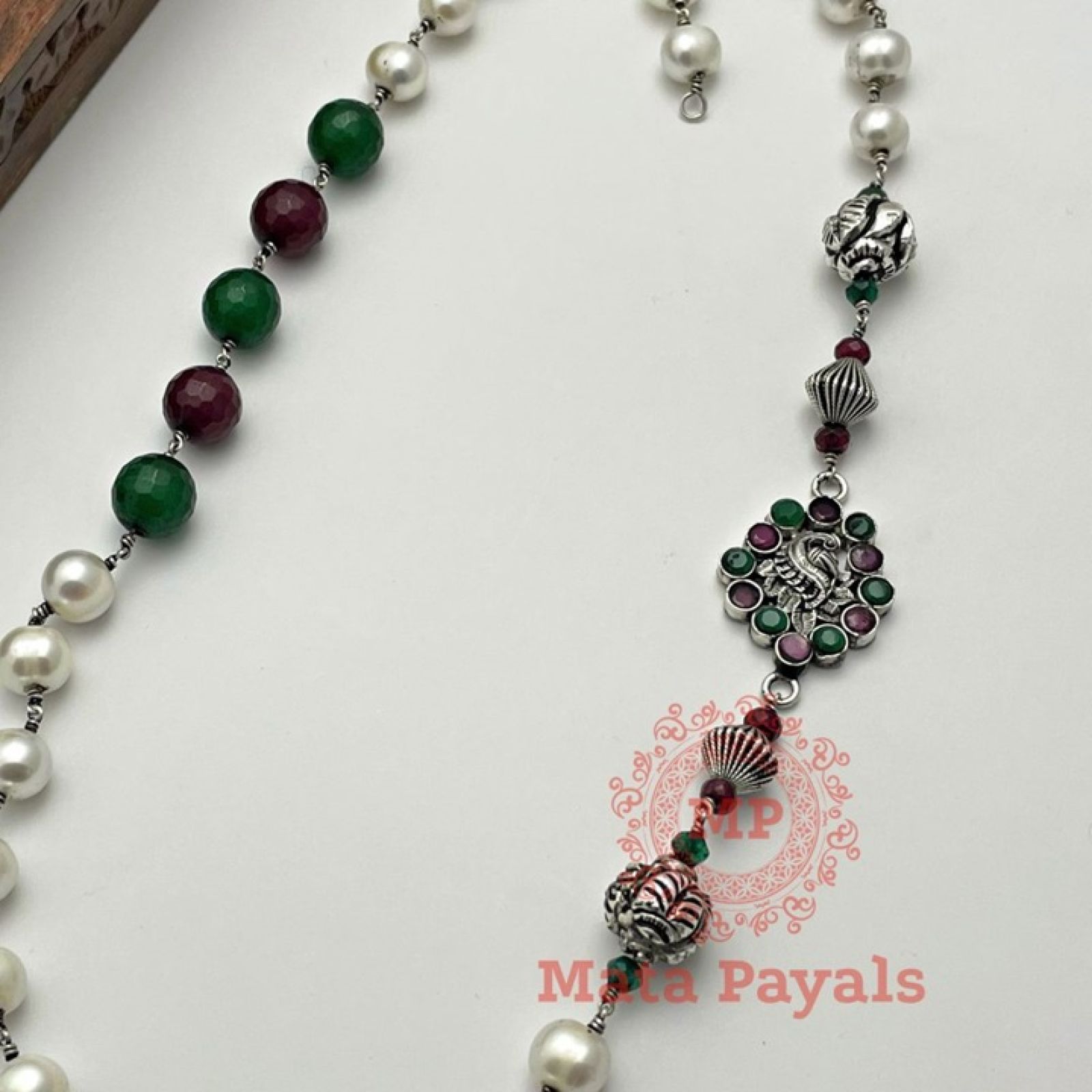 Beautiful Red & Green Mayur Beaded Necklace