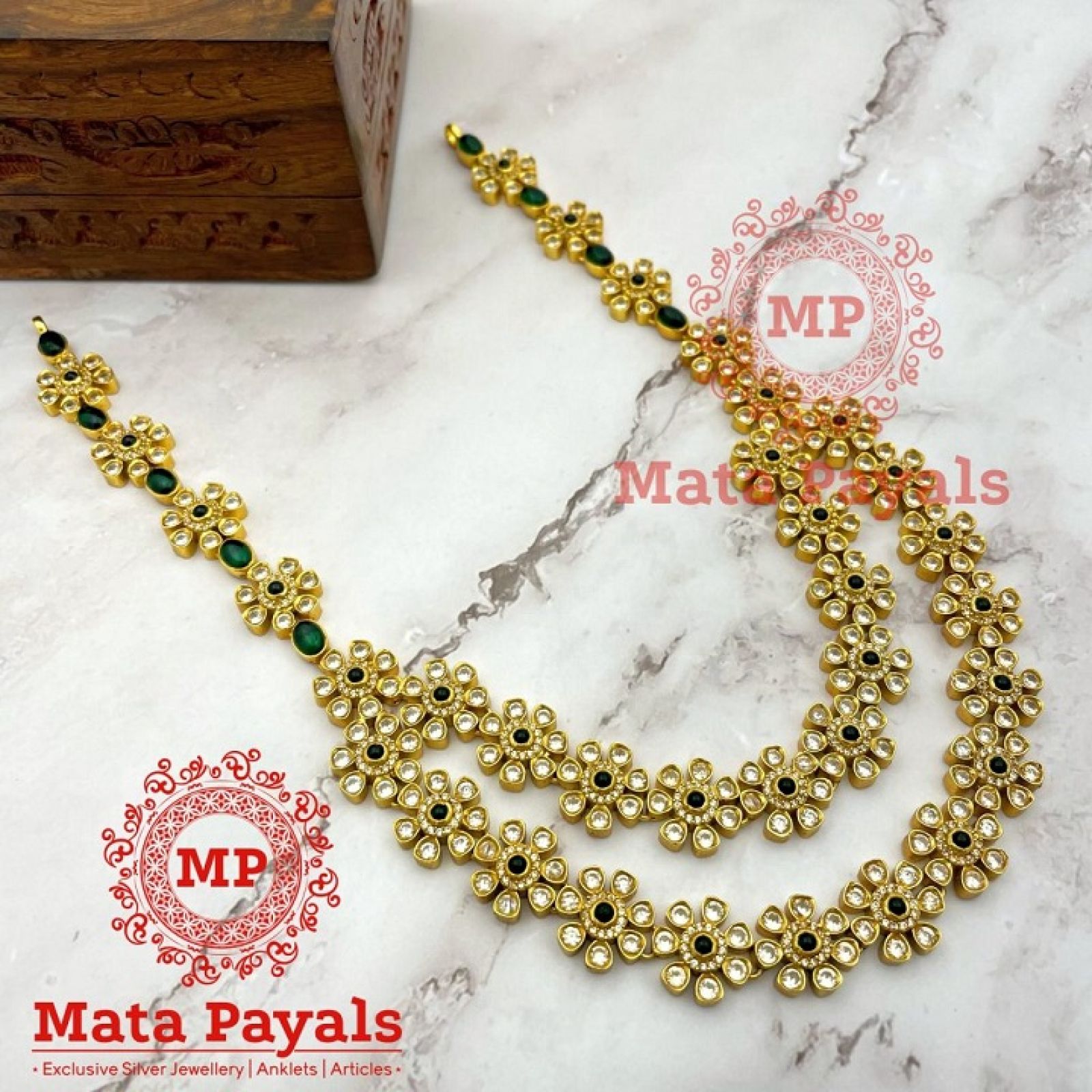 Double Layered Floral Green Necklace