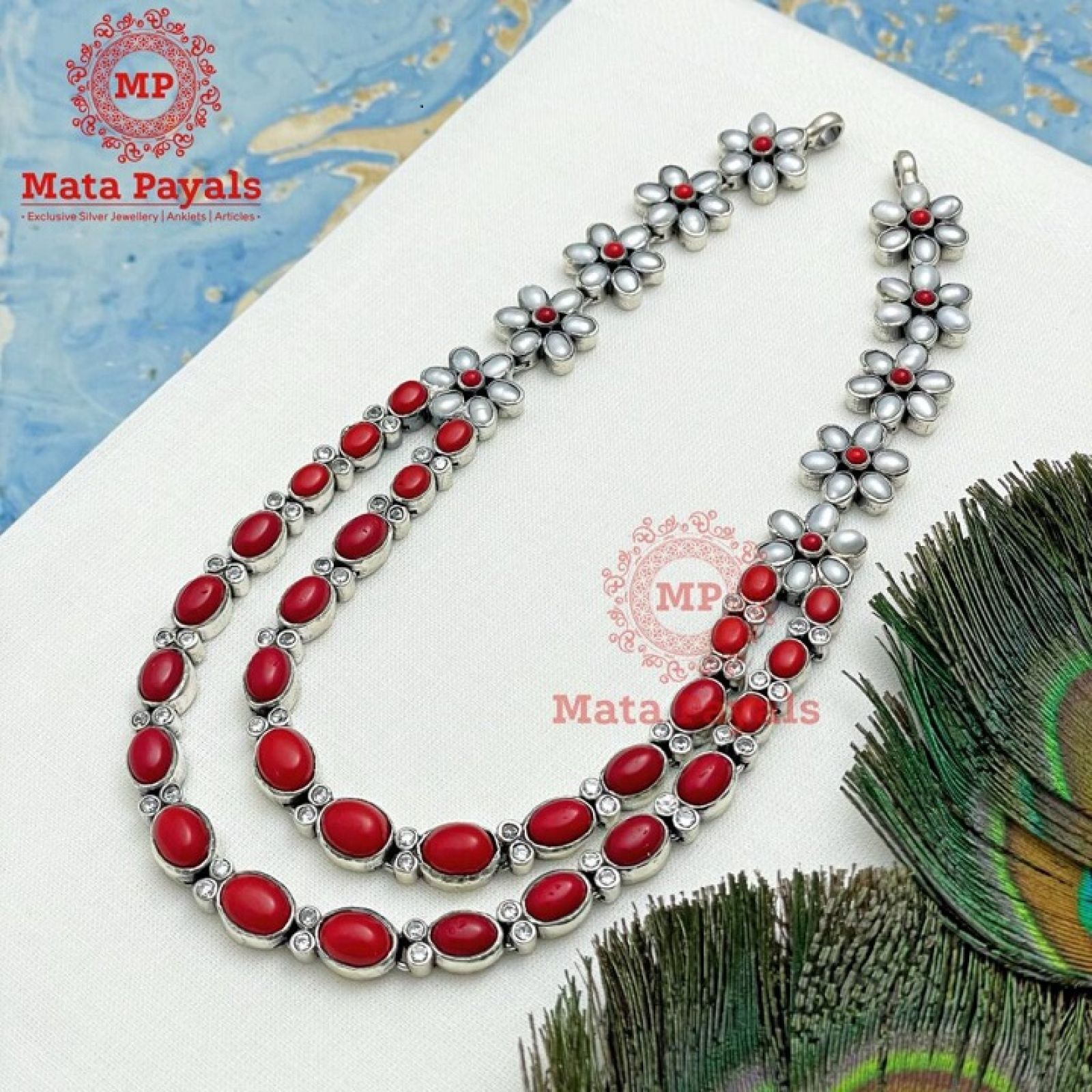 Dynamic Coral Pearly Oxidised Necklace