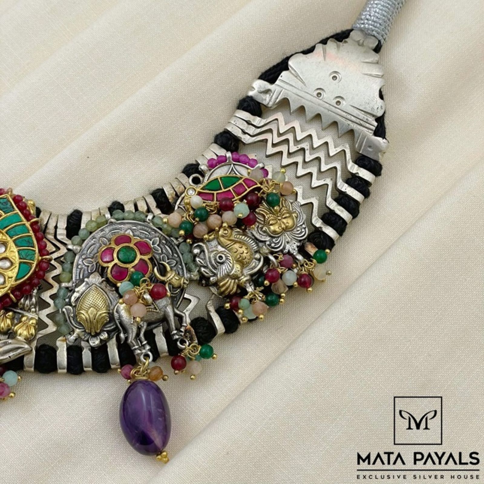 Heavily Intriguing Tribal Design Dual Tone Necklace