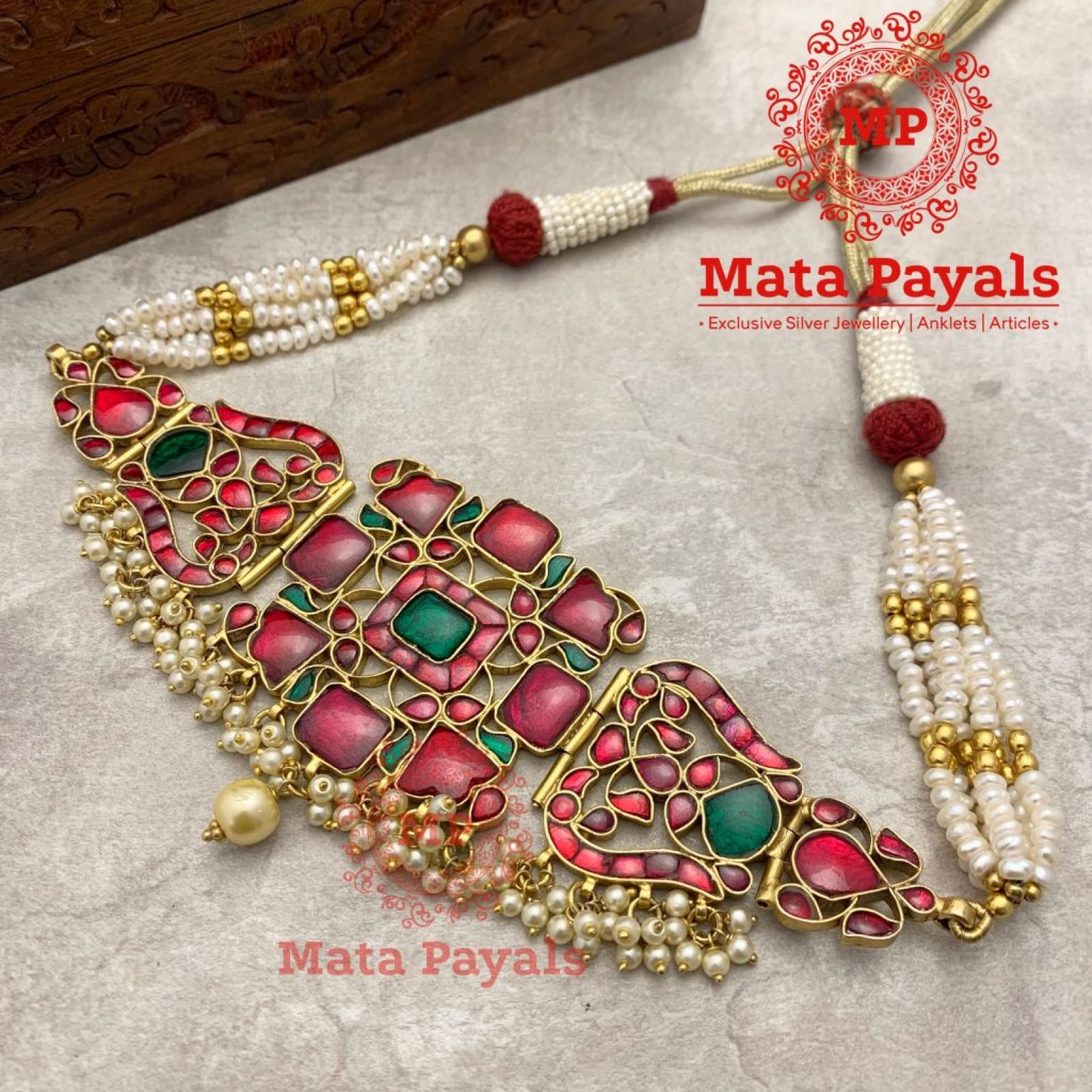 Magnificent Kundan Pearl Rajwadi Necklace