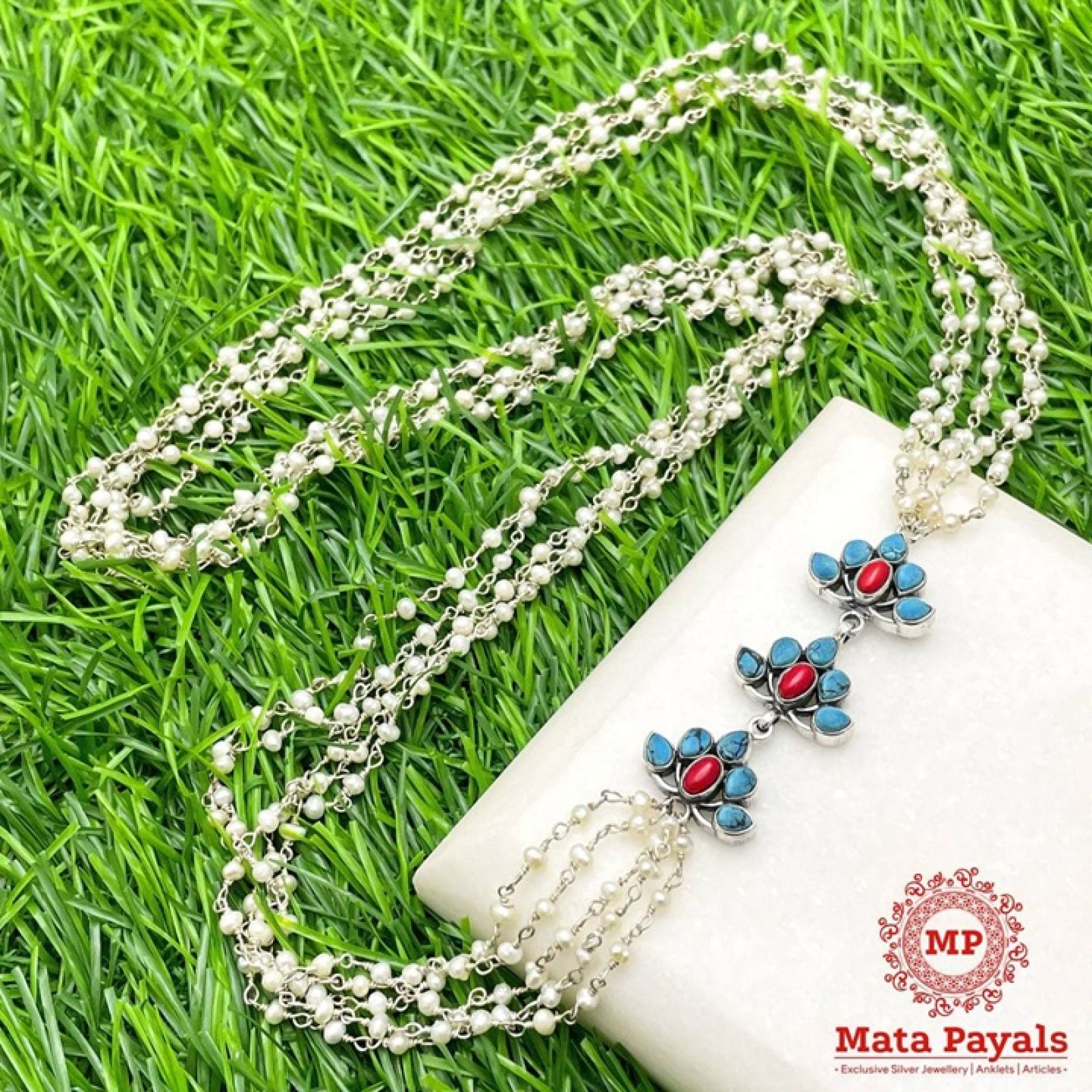 Mesmeric Turquoise Pearly Silver Necklace