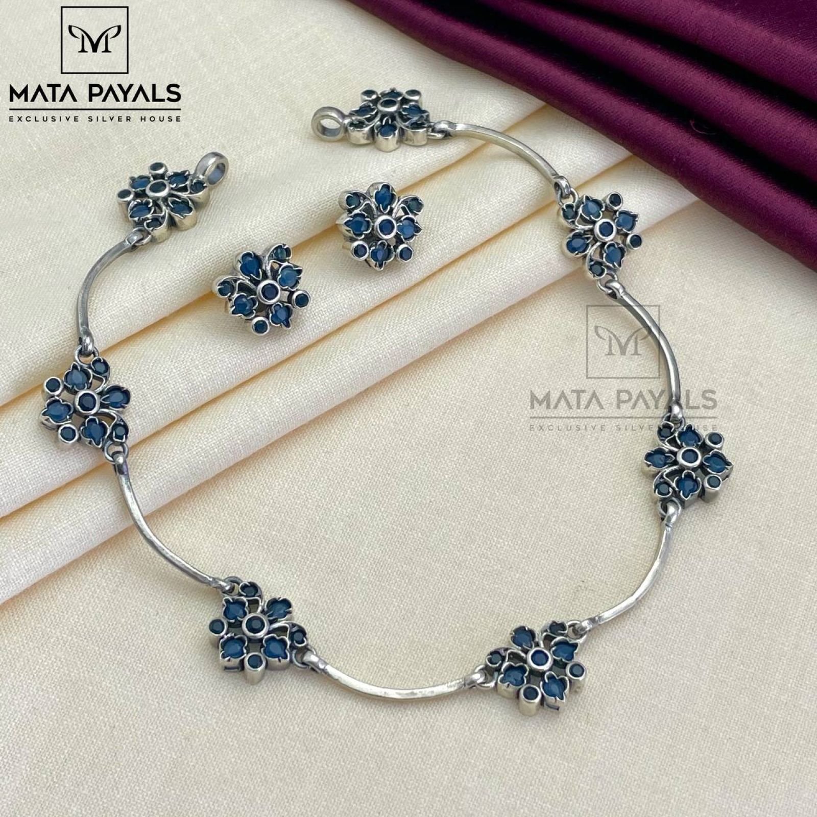 Stylish Blue Necklace Set