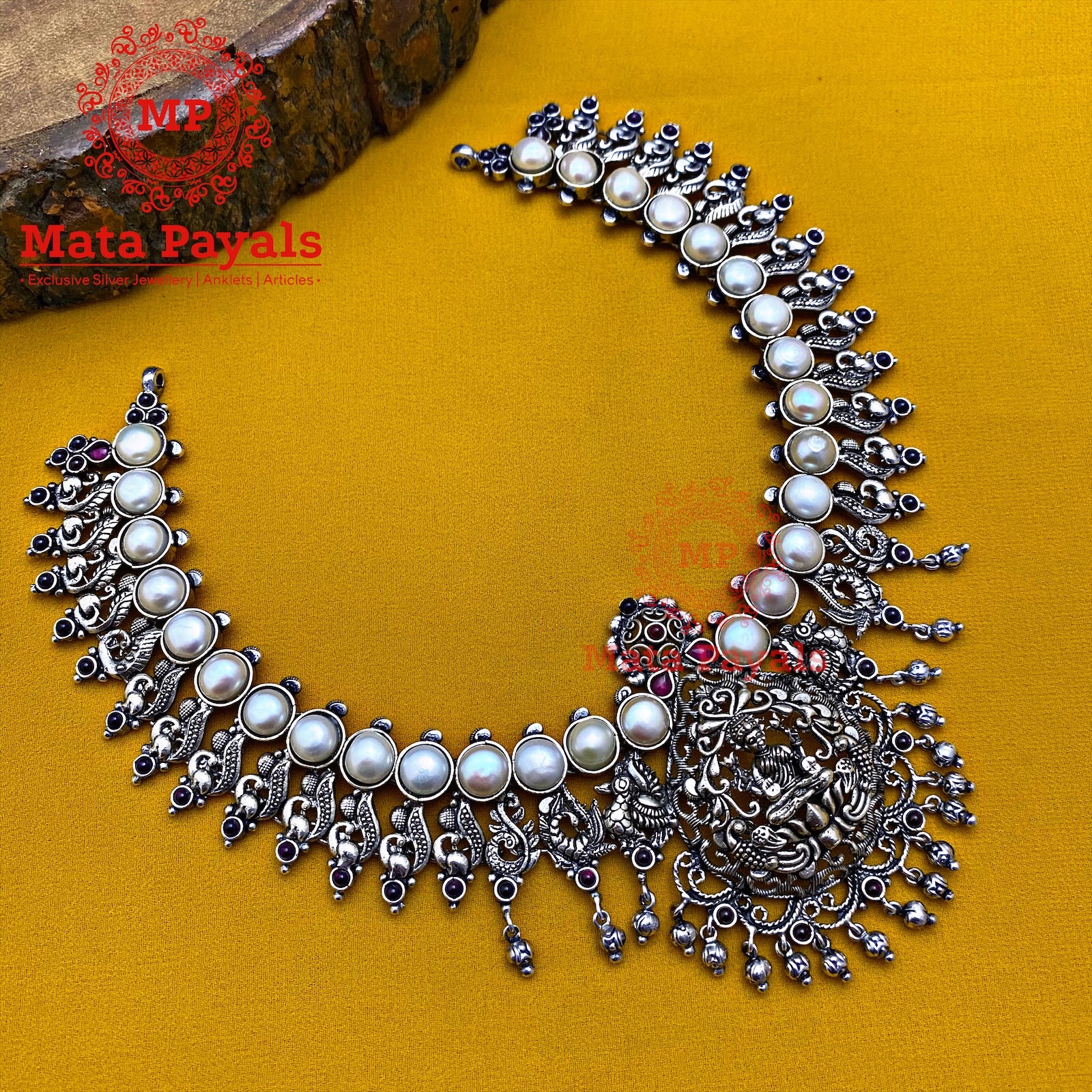 Extravagant Laxmi Pearl Necklace