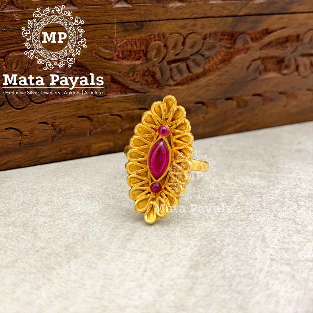 Marquise Red Lovely Ring