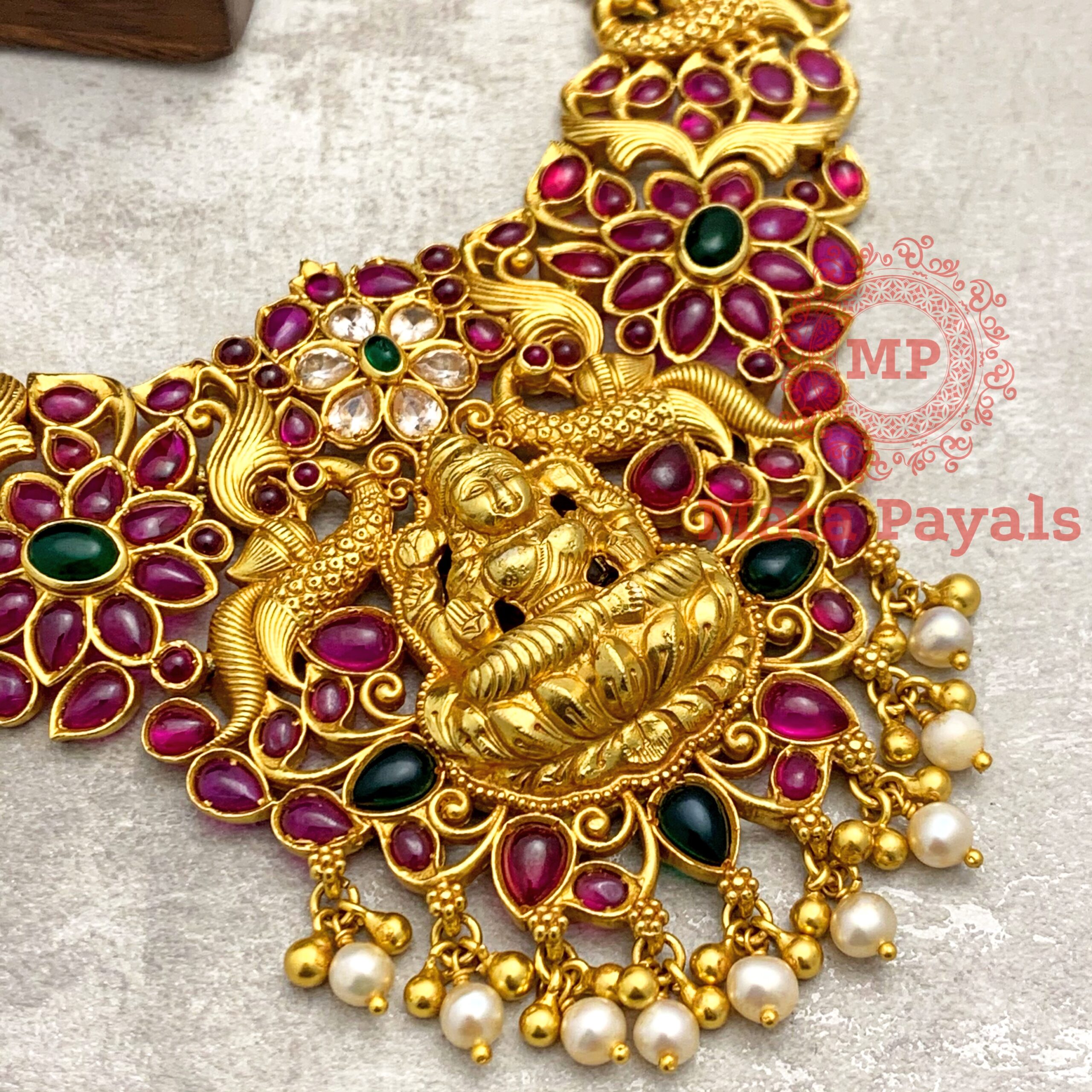Mesmerising Vishnupriya Elegant Necklace