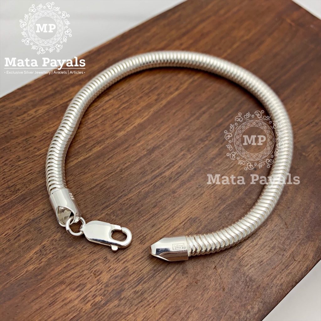 Ravishing Snake Print Designed Bracelet