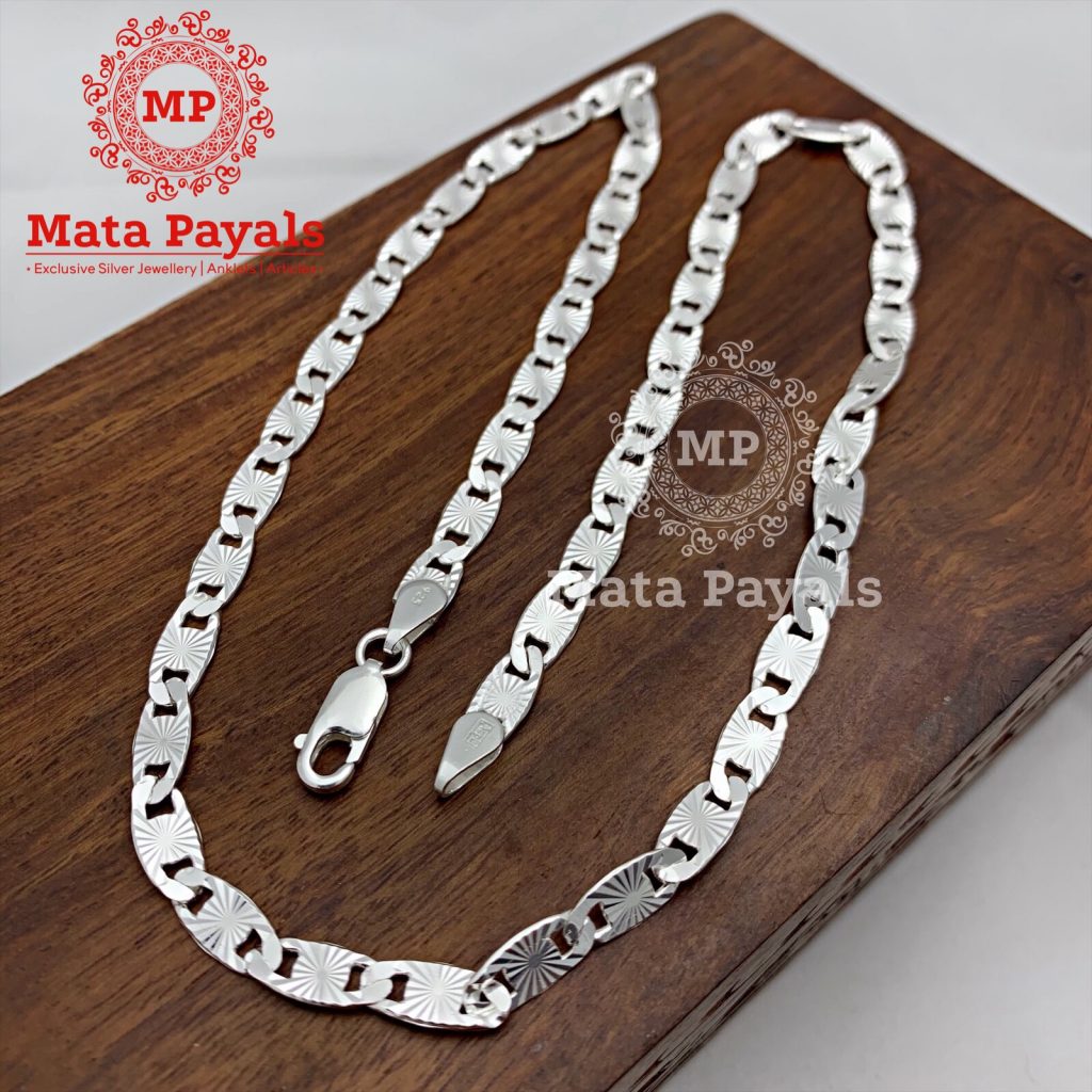 Gucci Style Carved Neck Chain