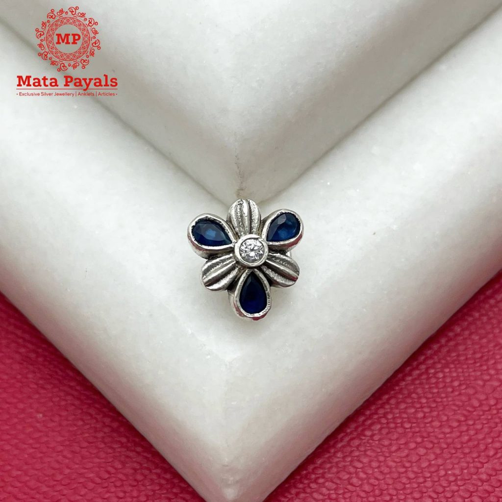 Blue Silver Flower Nose Pin