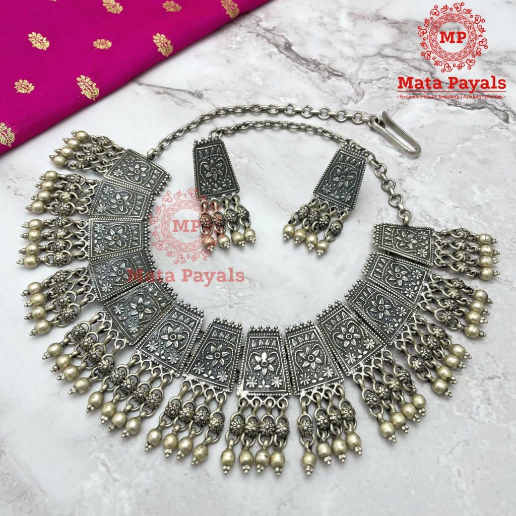 Mandala Chatai Oxidised Necklace Set