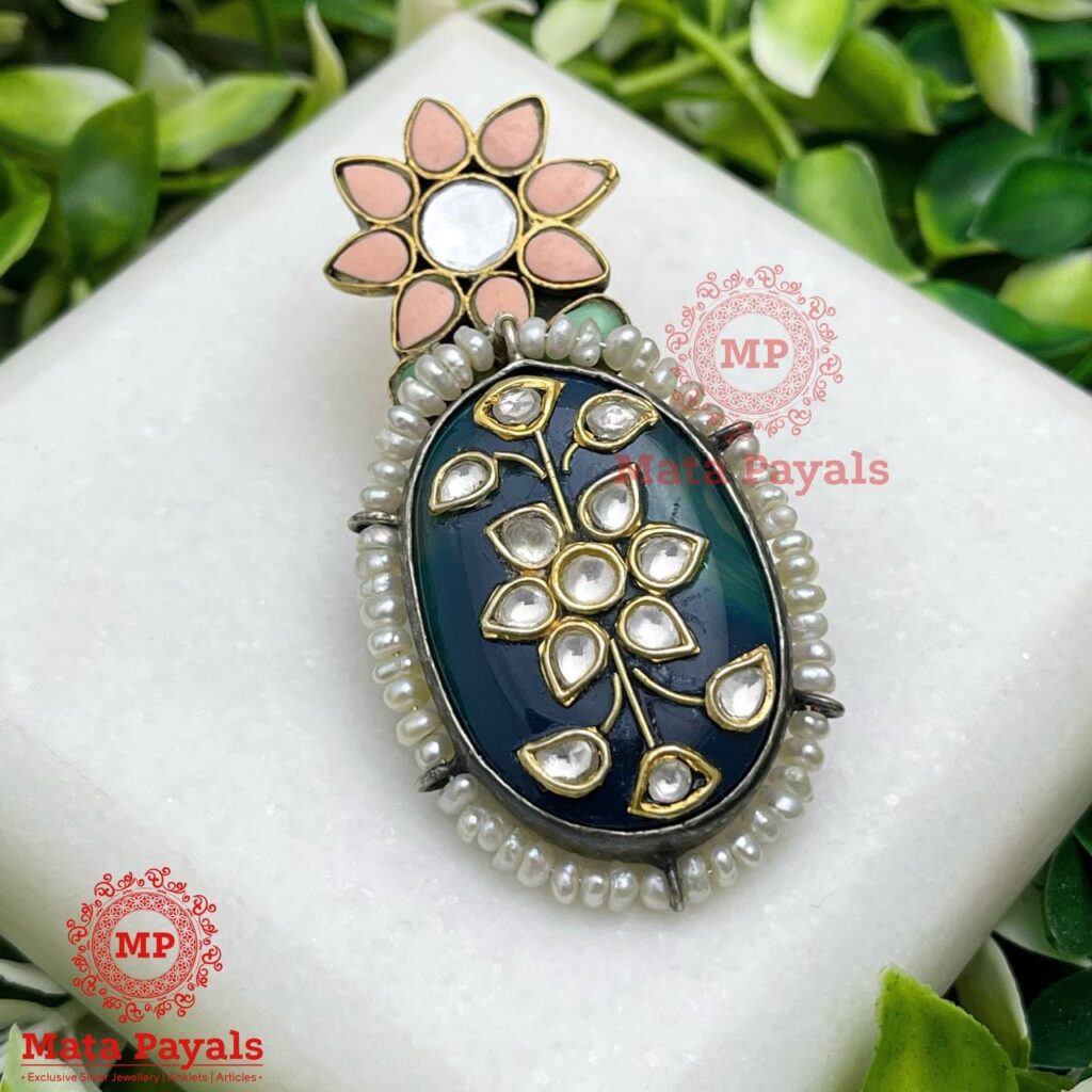 Blue Flower Oxidised Kundan Pendant