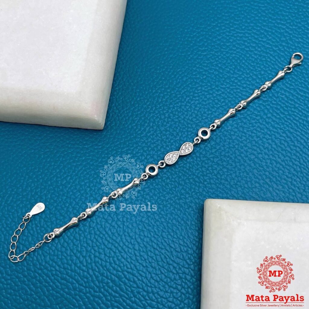 Silver Chain Design Bracelet