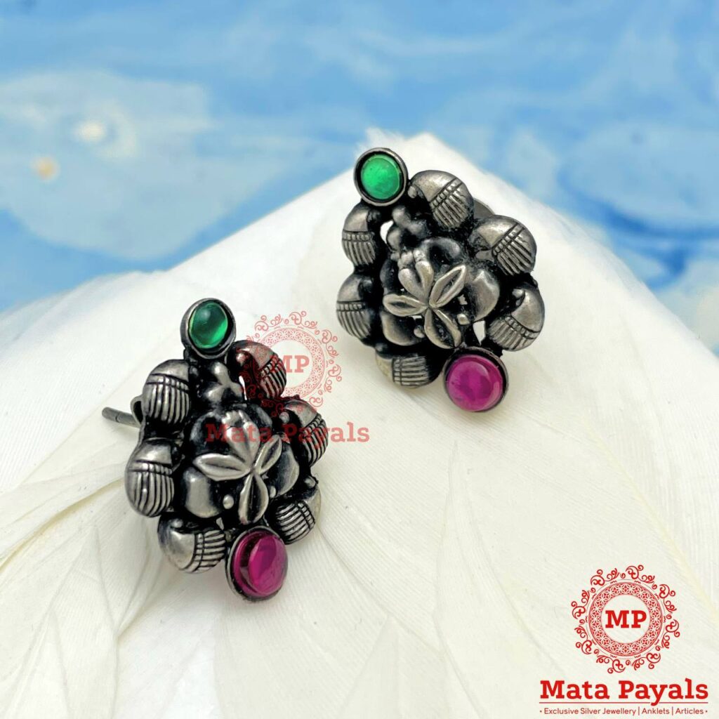 Red & Green Silver Stud