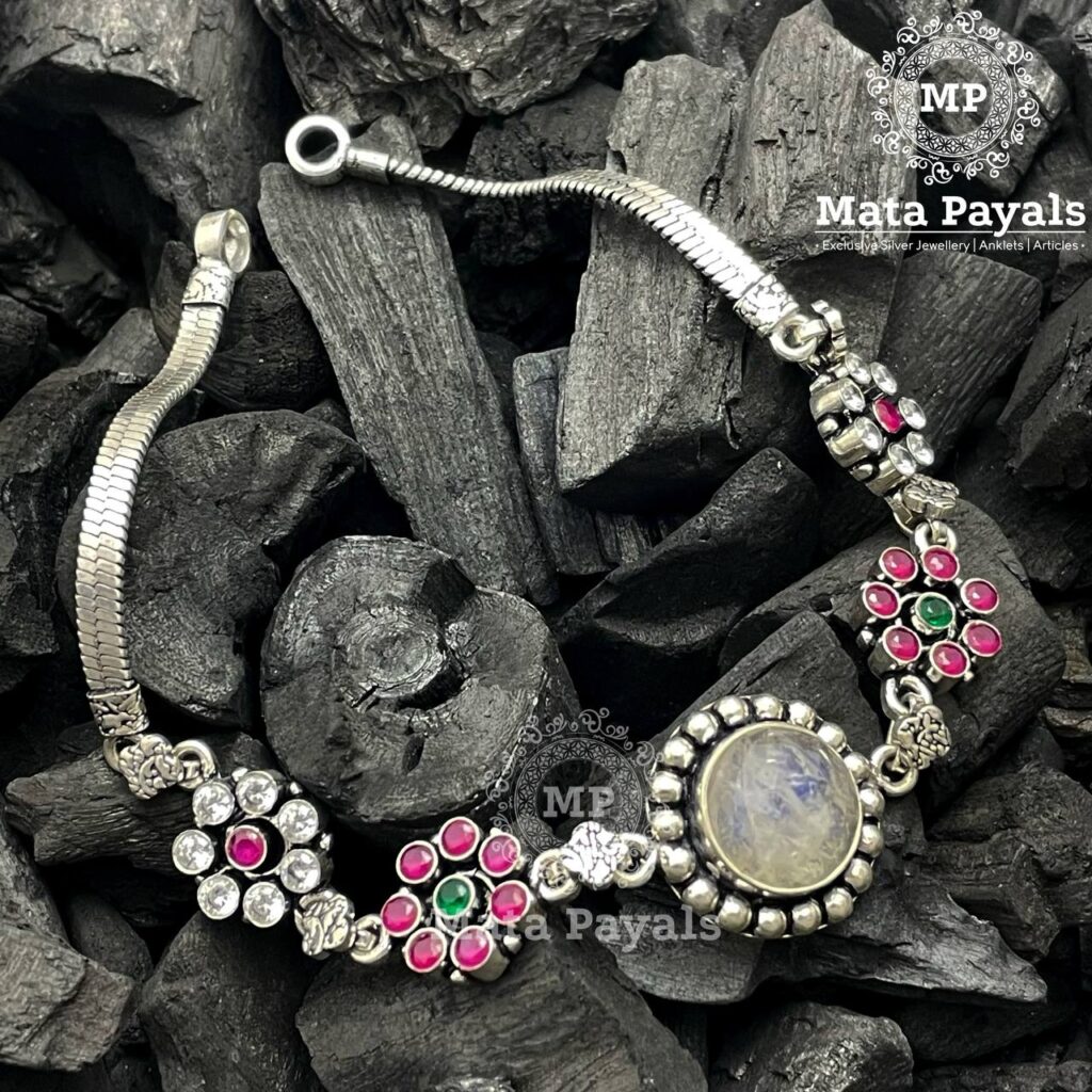 Floral SIlver Necklace