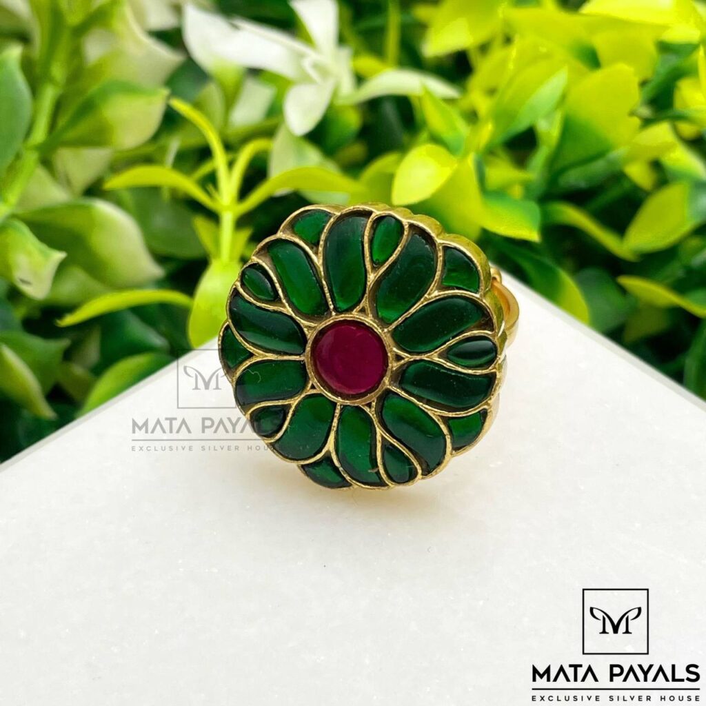 Traditional Saree Wear Green Finger Ring