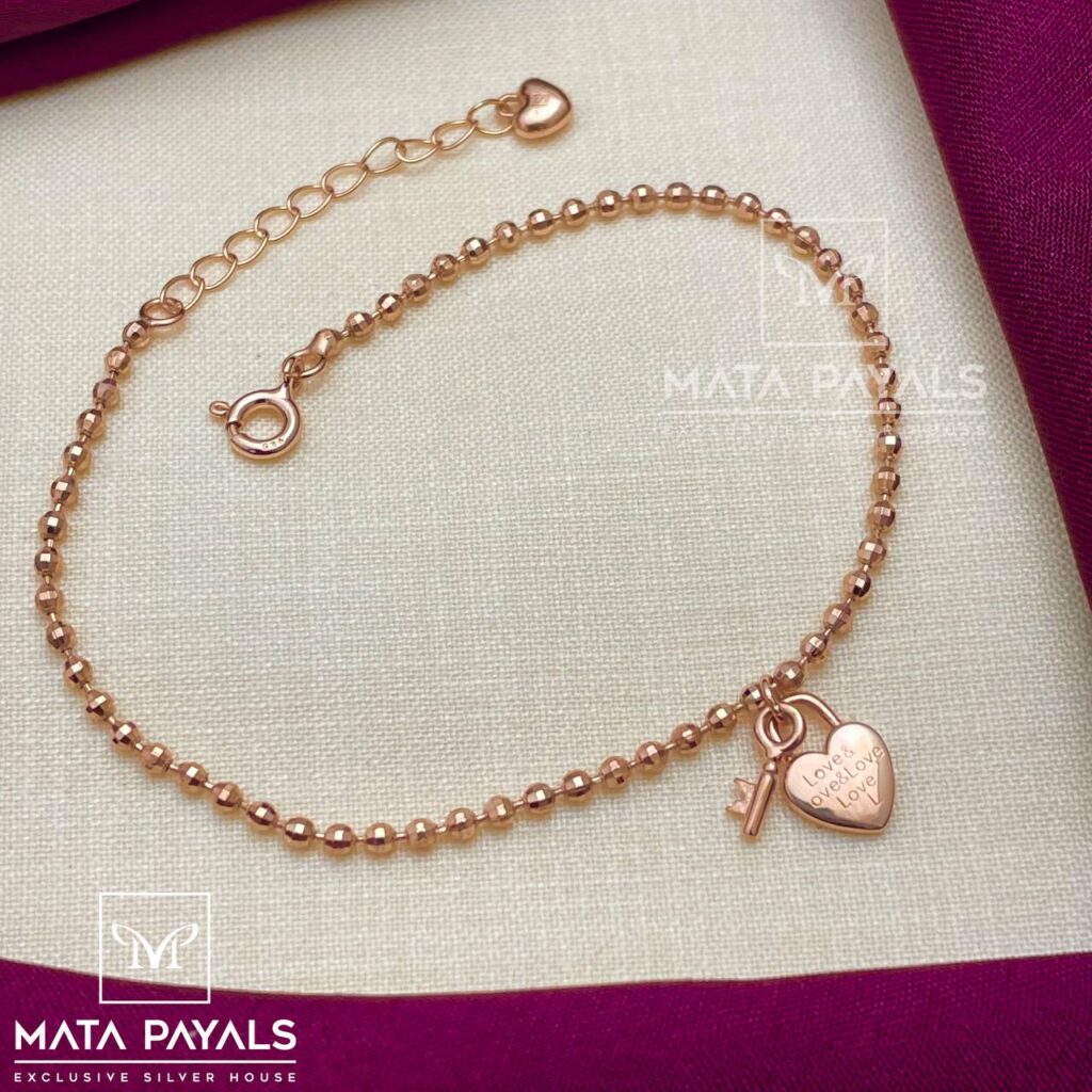 Tiffany Keys wire heart bracelet in 18k gold medium  Tiffany  Co