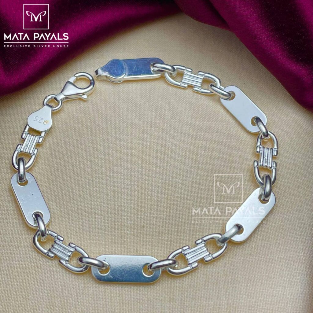 Stylish Silver 92.5 Bracelet