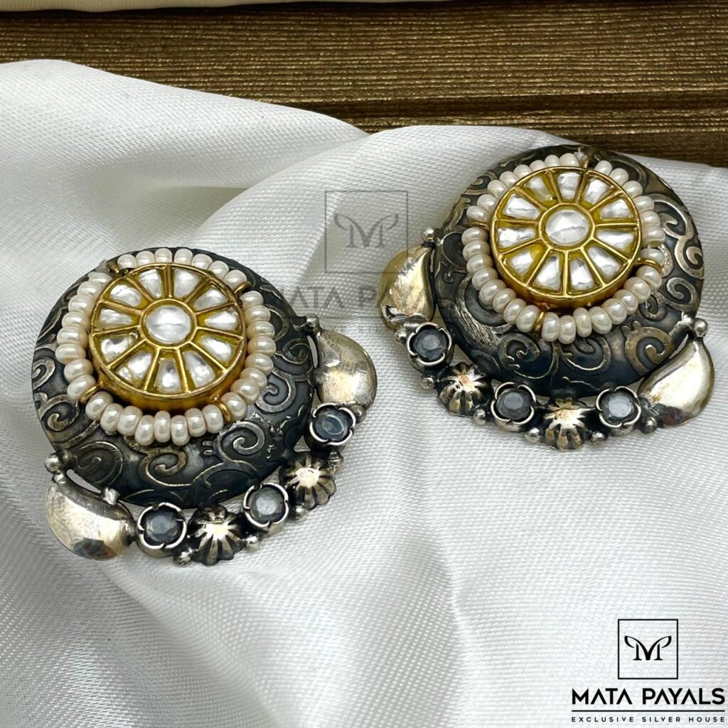 Anitique Silver Earring
