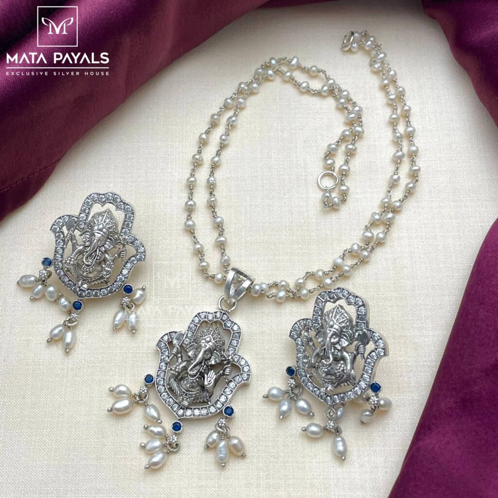 Shri Ganesh Silver Necklace Set