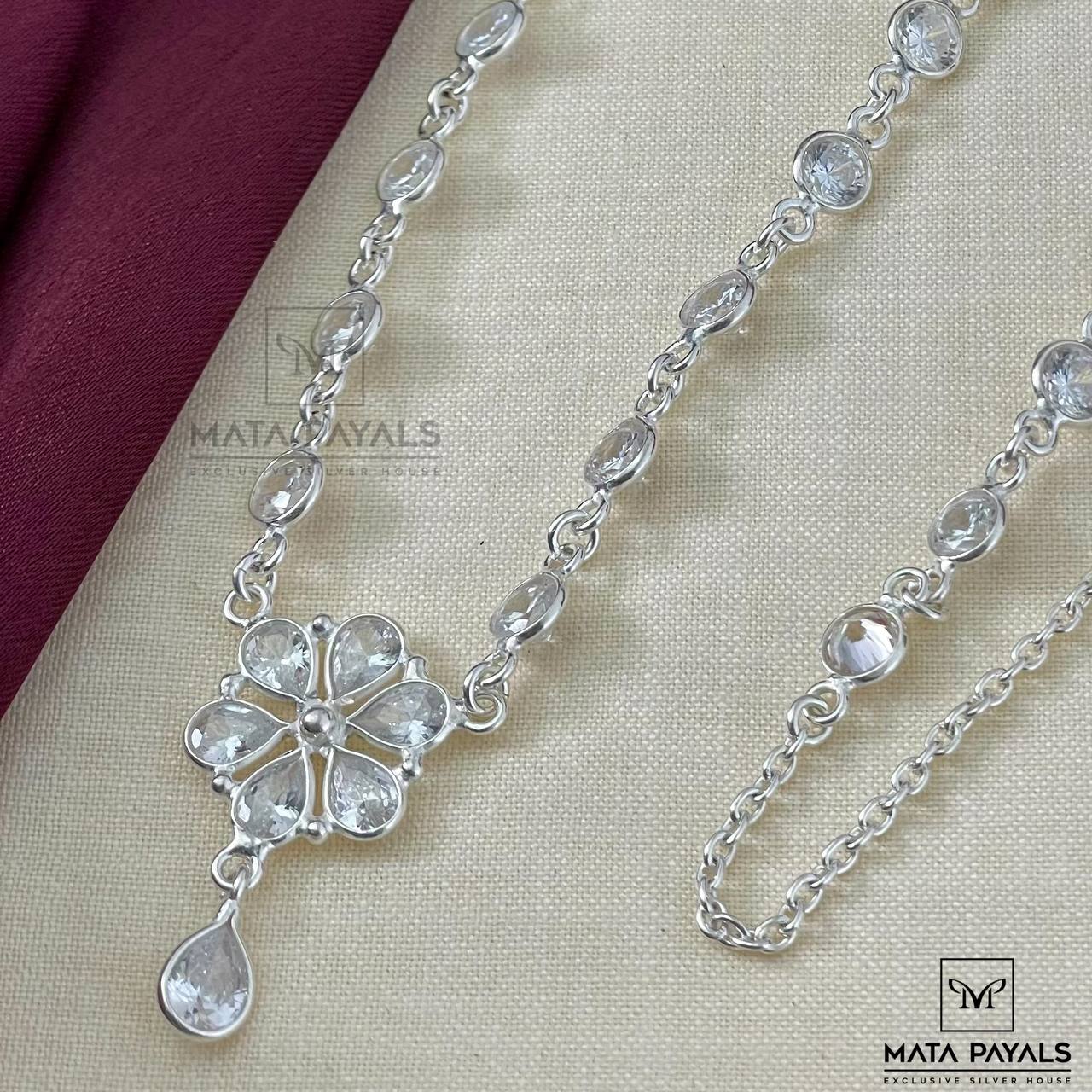 Zircon Silver Necklace.