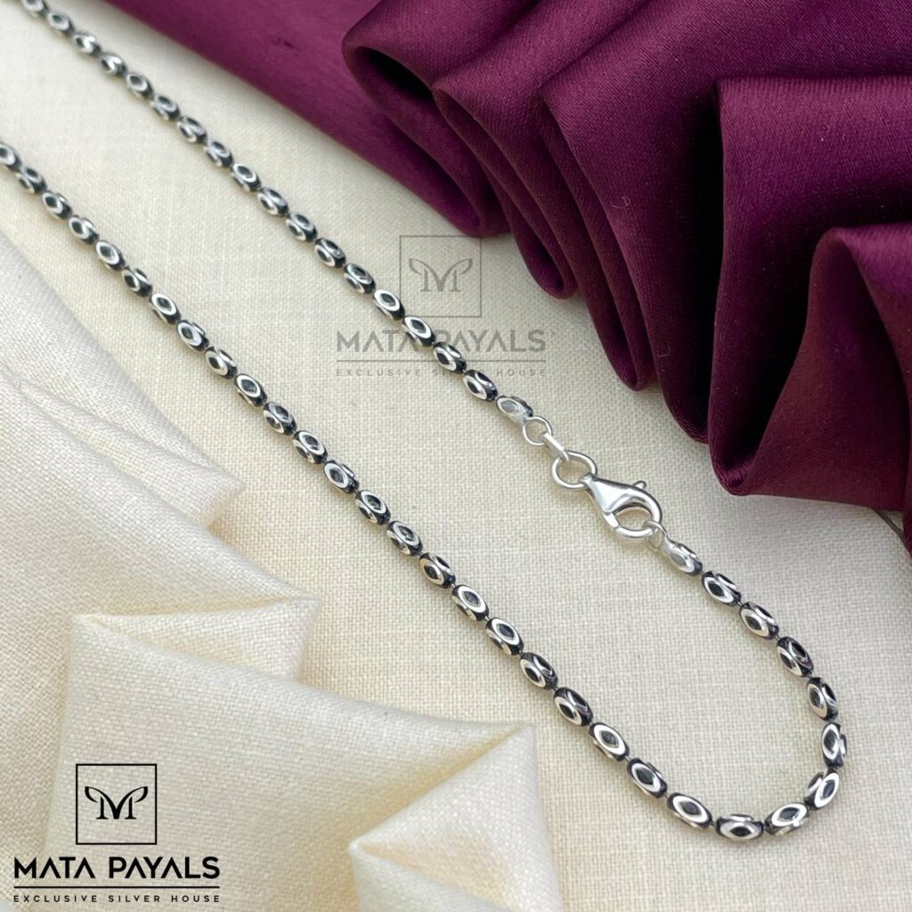 Daily Wear Silver Neck Chain