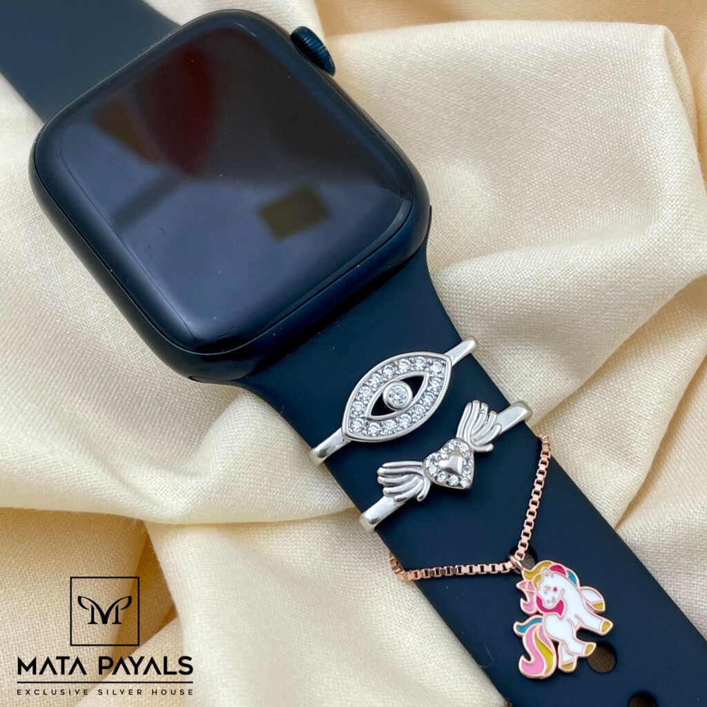 Buy Charmz Analog Wrist Watch Set Online for Girls | Centrepoint Qatar